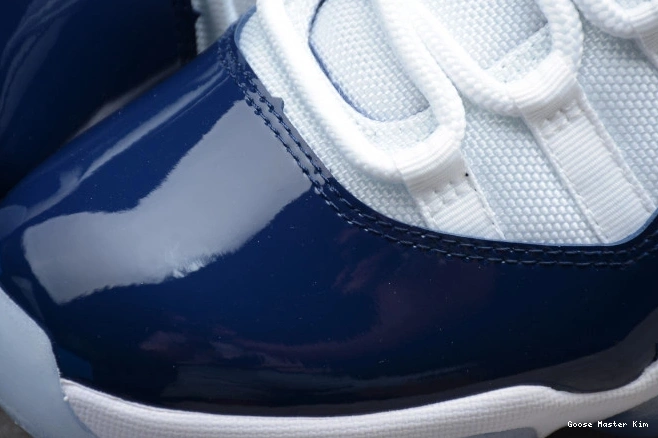 378037-123 11 Navy Retro Midnight Jordan Air 0822